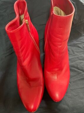 Le Silla
Leather ankle Red boots Le Silla,
